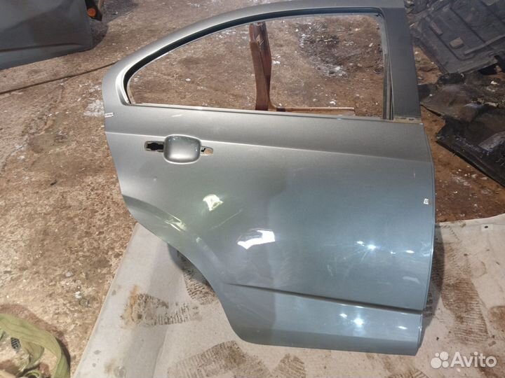 Дверь задняя правая Chevrolet Aveo T300