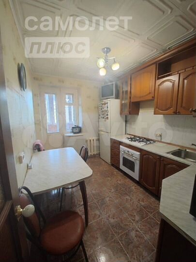 4-к. квартира, 73 м², 3/9 эт.