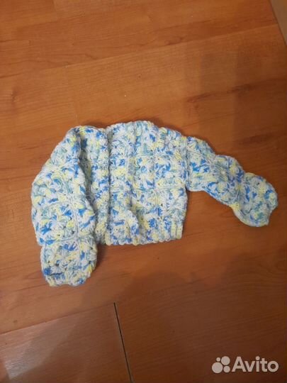 Вязаная кофта на куклу
