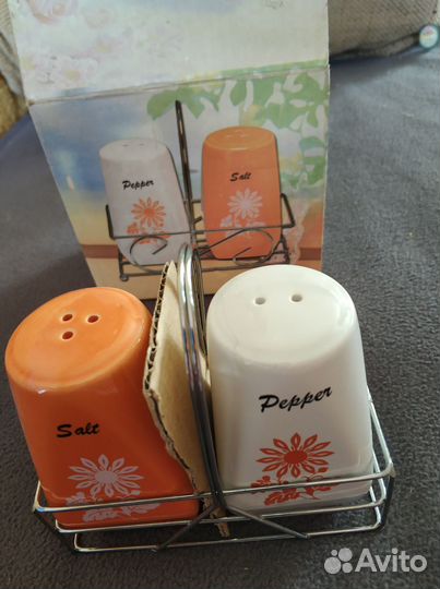 Новый Набор для специй. Солонка и перечница