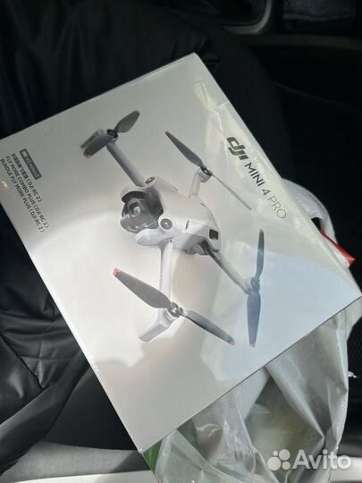Квадрокоптер dji