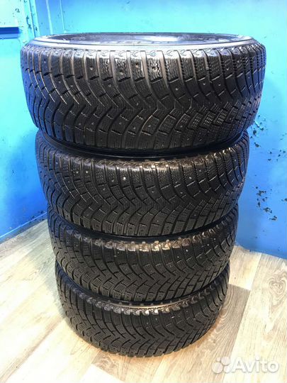 Michelin X-Ice North 2 225/60 R17