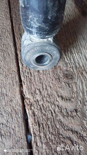 Задние аммортизаторы комплект оригинал 8450021184