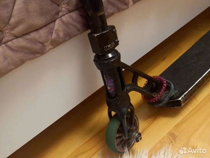 Трюковой самокат кастом парк