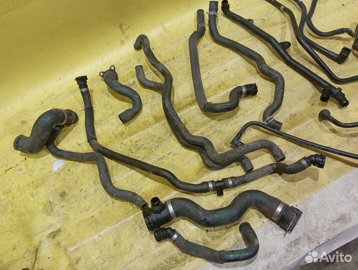 Шланг трубка патрубок BMW 5-serie F10 F11 2009