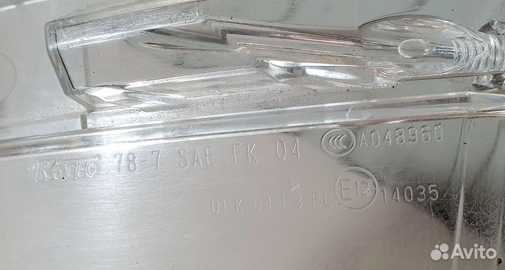 Стекло левой противотуманной фары Lexus NX