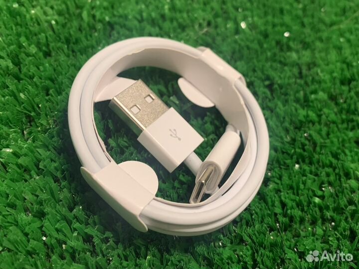 Зарядка на iPhone и android (lightning и type-c)