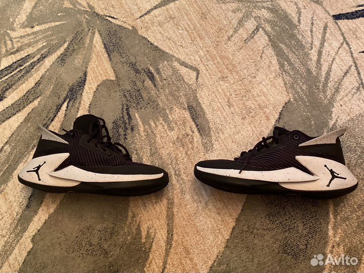 Баскетбольные кроссовки