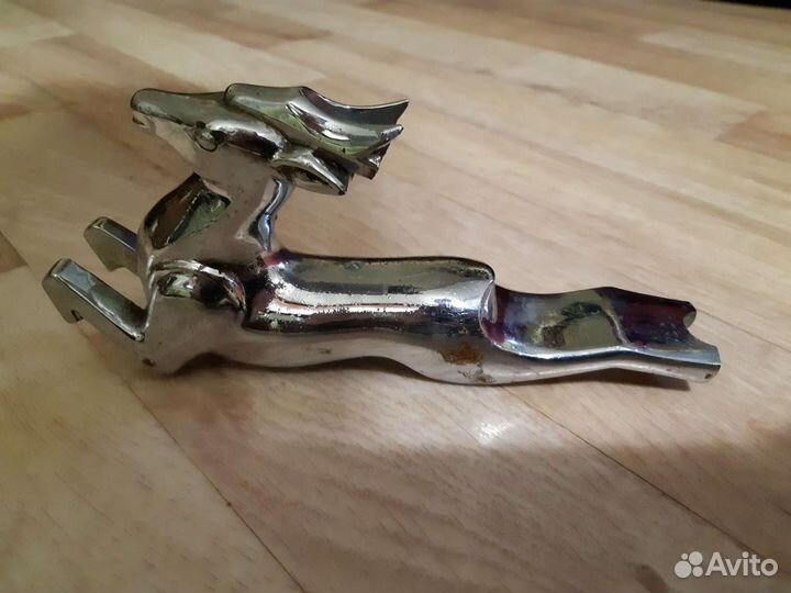 Олень на авто Волгу 21