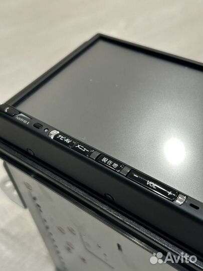 Магнитола Clarion NXR16