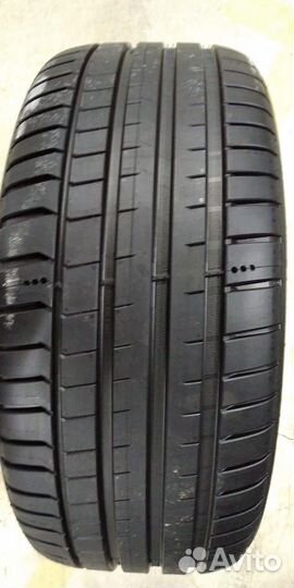 Michelin Pilot Sport 5 235/40 R19 96Y