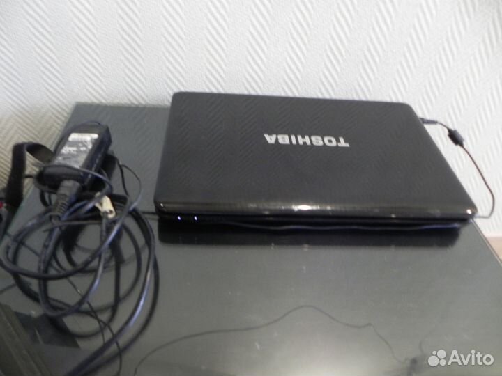 Ноутбук toshiba