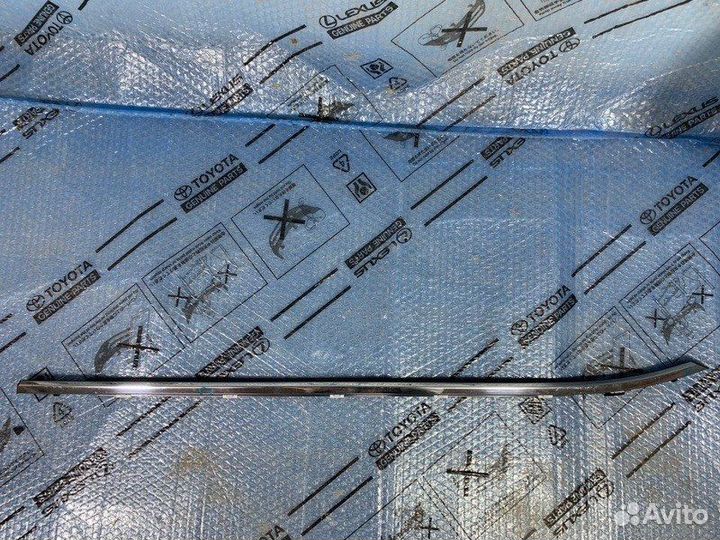 Накладка стекла задняя левая Lexus Nx200 2017