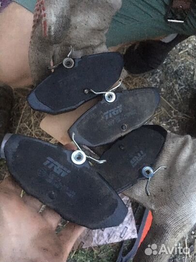 Тормозные колодки задние дисковые