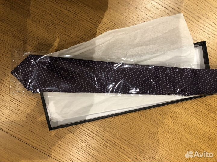 Шелковый галстук Prada