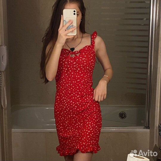 Платье летнее красное S