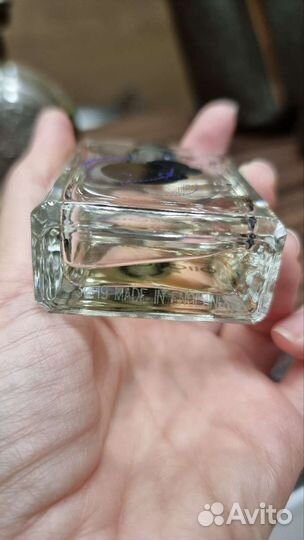 Escentric molecules 01