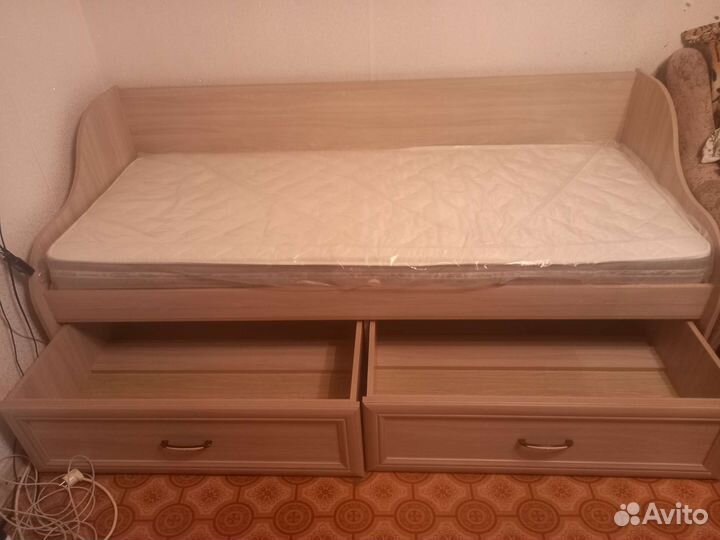 Детская кровать от 3 лет с матрасом