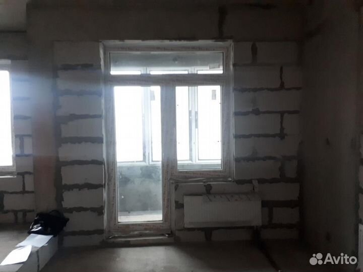 Оконный блок с дверью