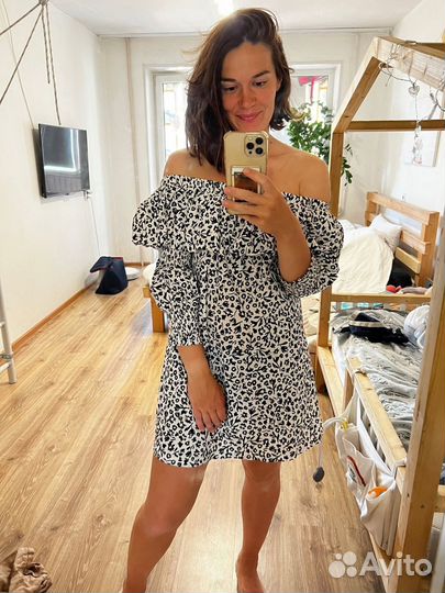 Платье Zara женское, размер М