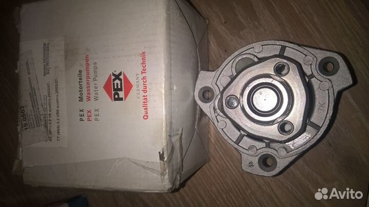 Водяной насос Audi-VW 2.8, 3.2