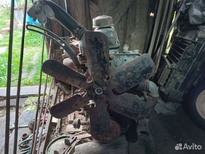 Двигатель д24