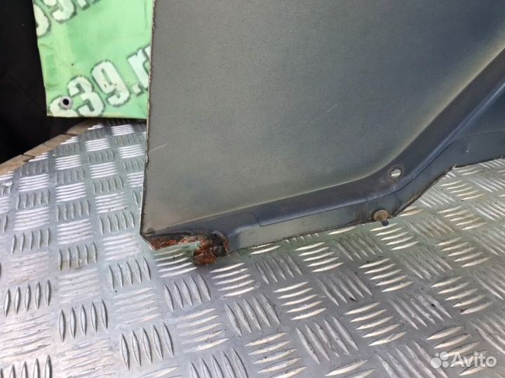 Подфарник задний правый Mercedes-Benz C-Class W203