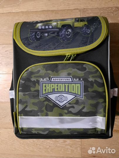 Ранец школьный для мальчика новый