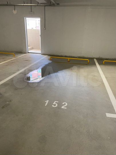 Машиноместо, 13 м²