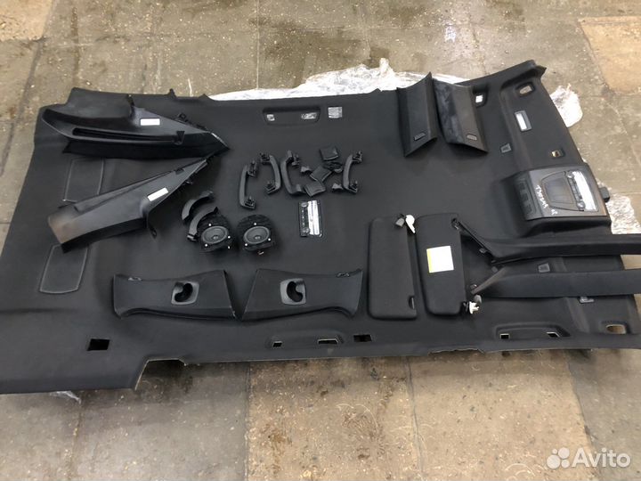 Черный потолок BMW 5 Серии F11