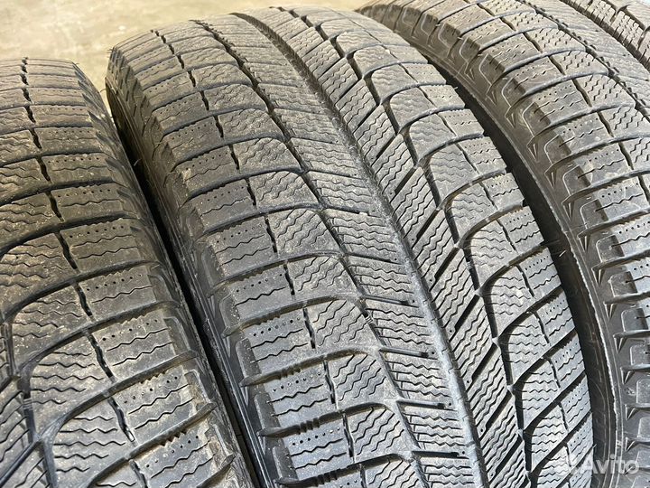 Michelin X-Ice XI3 225/45 R18