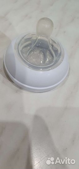 Молокоотсос ручной Avent с бутылкой