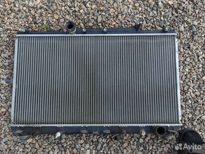 Радиатор охлаждения mark 2 qualis, camry gracia