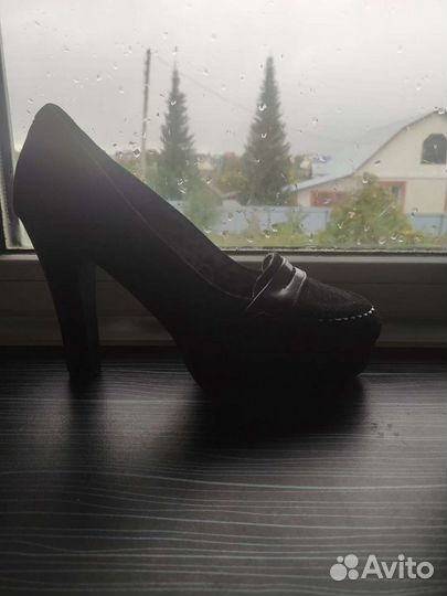 Туфли женские 39 размер новые