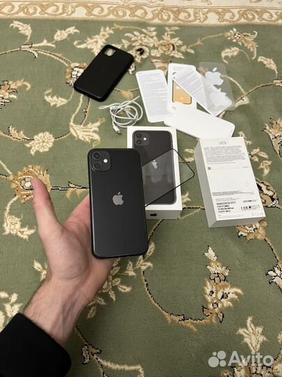 iPhone 11, 64 ГБ