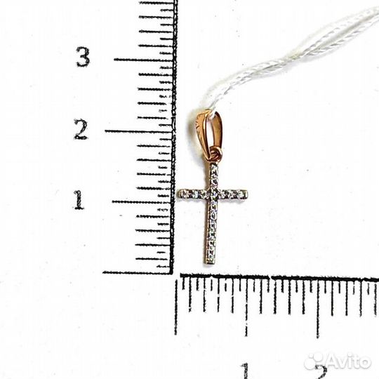 Золотая подвеска с фианитом