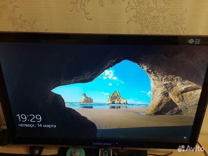 Монитор Samsung syncmaster p2250