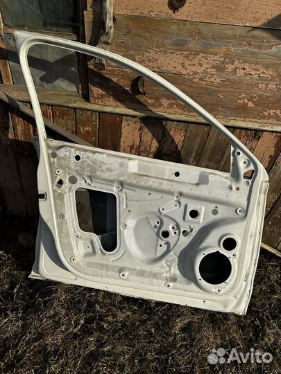 Дверь передняя левая volkswagen jetta 6