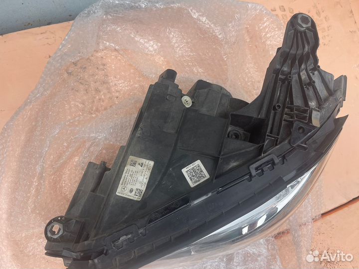 Фара левая оригинальная Mercedes-Benz w213