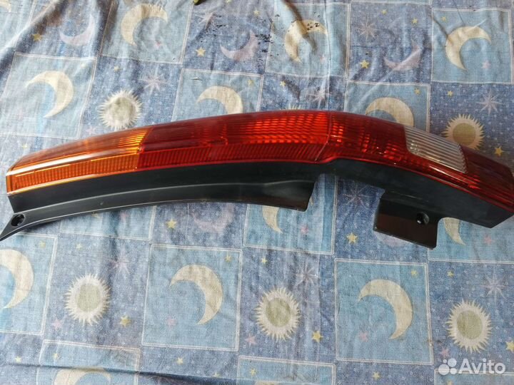 Фонарь задний правый honda cr-v 2