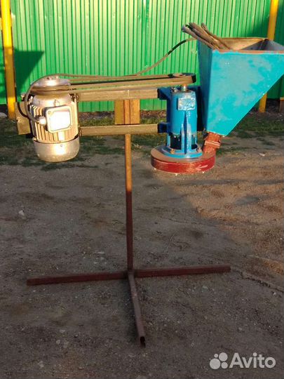 Дробилка для зерна