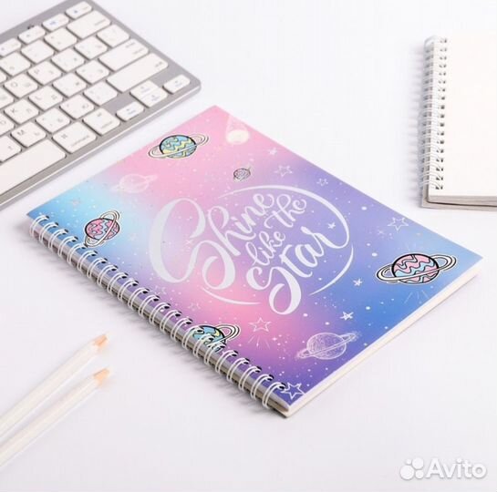 Тетради Блокноты Ежедневники