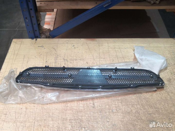 Решетка радиатора chevrolet lanos II 05- (под Эмб