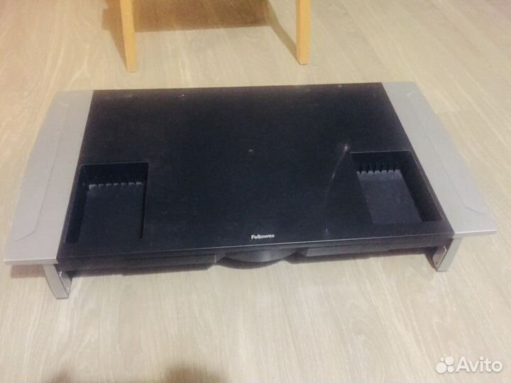 Подставка под монитор