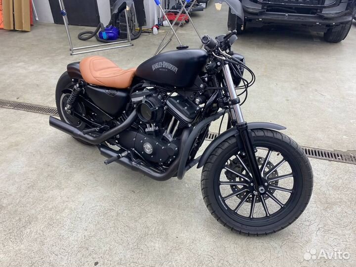 Harley-Davidson Sportster 883