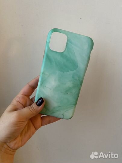 Чехол на iPhone 11