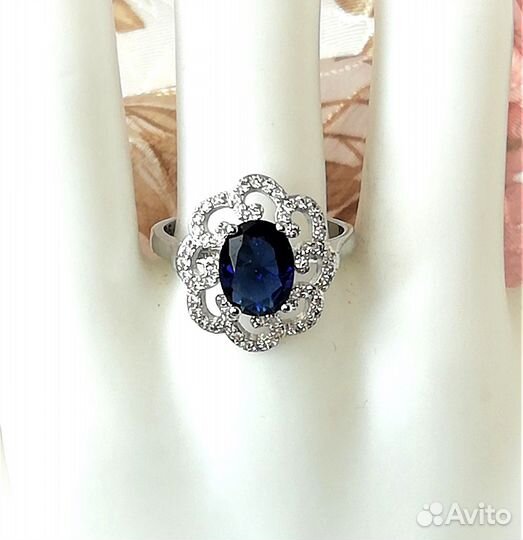 Кольца 17,5, 18,5 танзанит, иолит серебро К271