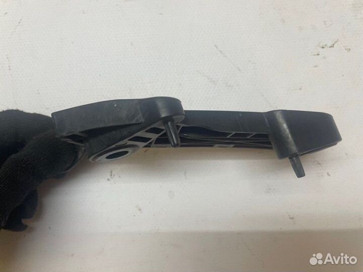 Кронштейн бампера передний правый Mazda 6 GJ SH