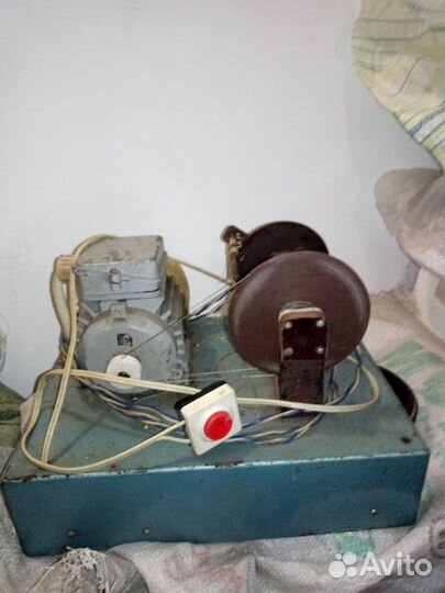 Электрическая прялка для шерсти