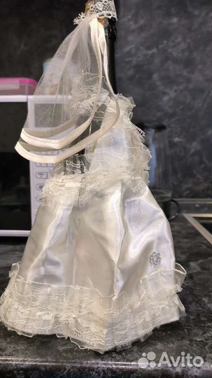 Свадебные украшения на бутылки жених и невеста